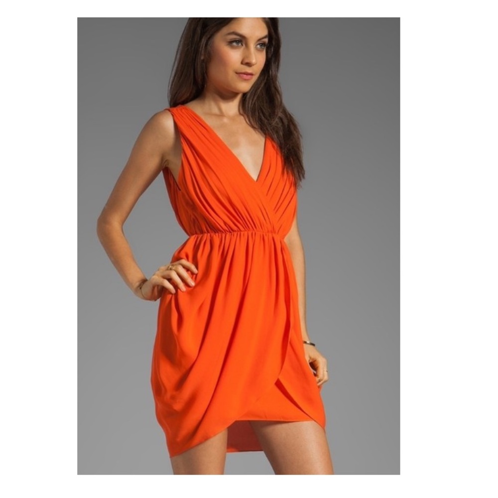 Alice+Olivia Claudia draped dress with tulip skirt in red. 100% silk. Size 8